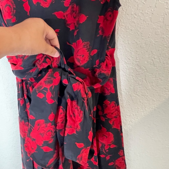 Moda International NWT Floral 100% Silk Wrap Dress Size 10 Black & Red Witchy - Picture 10 of 16